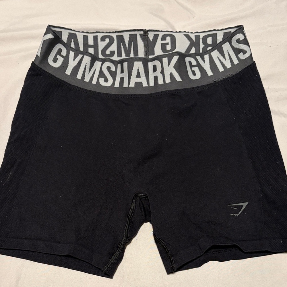 Gymshark Women's Flax Black and Gray